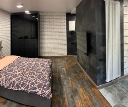 Уютная Квартира Возле Метро 23 Августа Apartment Kharkiv Exterior photo
