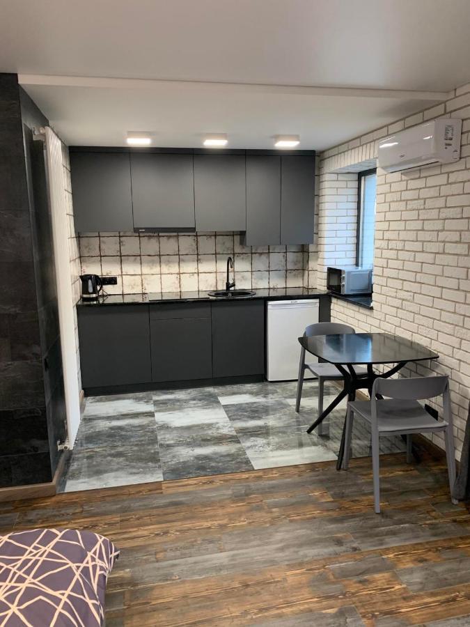 Уютная Квартира Возле Метро 23 Августа Apartment Kharkiv Exterior photo